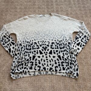 Kokun Cashmere Animal Print Sweater  Womens M Cream Black Long Sleeve Soft Light